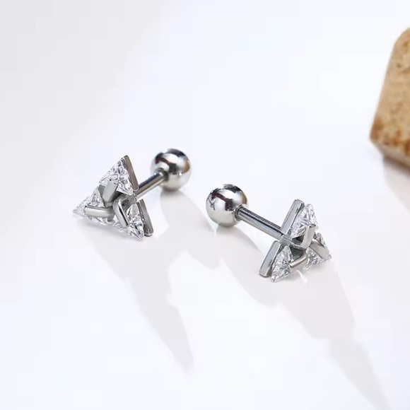 Men Stud Earring ,Triangle Pierced Crystal Zircon Stud Sleeper Stud - Picture 4 of 5